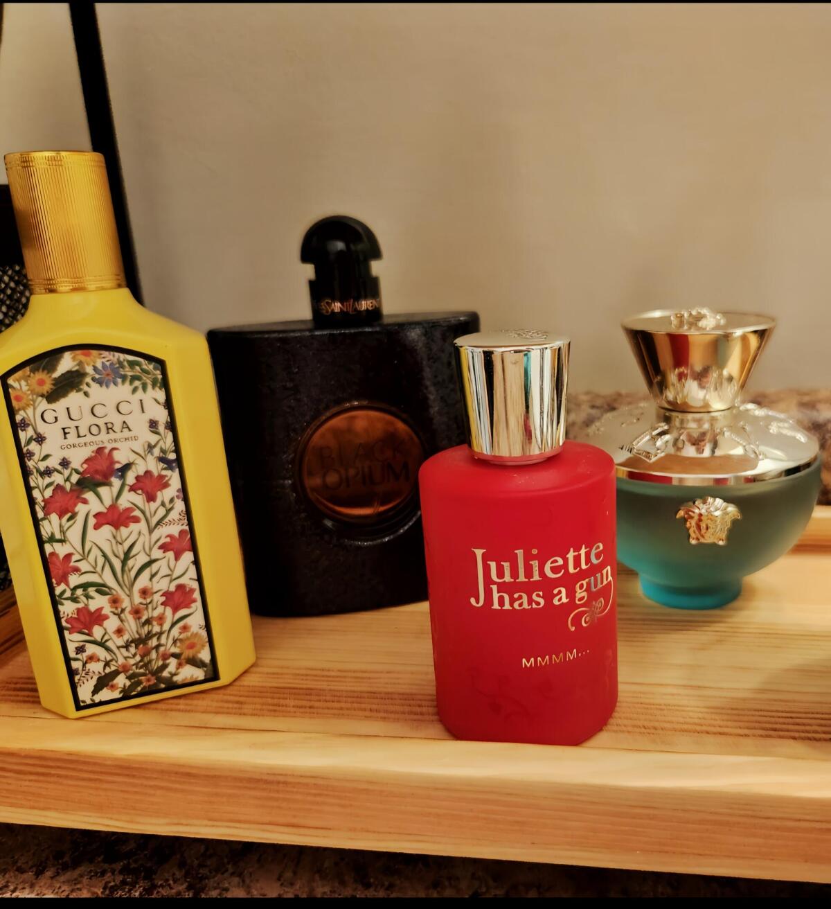 عطر ادکلن اممم ژولیت هز اِ گان - Mmmm... Juliette Has A Gun - بررسی، قیمت و خرید