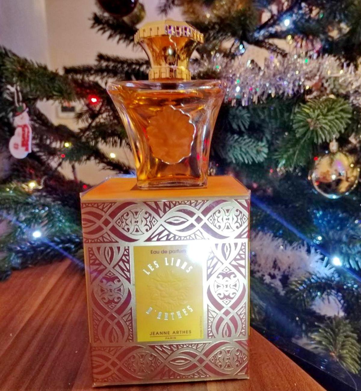 عطر ادکلن لی لیون دارته دو هزار و یک ژان آرته - Les Lions D'Arthes 2001 Jeanne Arthes - بررسی، قیمت و خرید