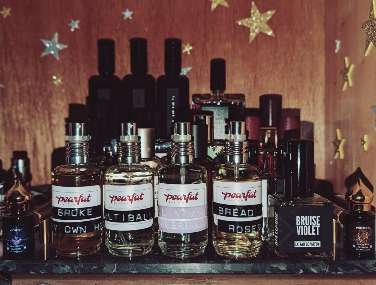 عطر ادکلن برِد اَند رُزِز پرفکت پرفیوم - Bread + Roses Pearfat Parfum - بررسی، قیمت و خرید