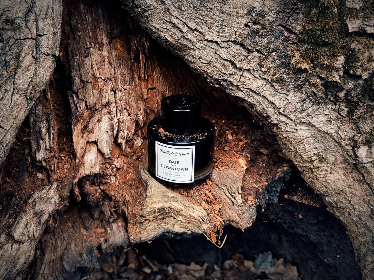 عطر ادکلن دیت می این دانتاون (سنشوال عود) فیلی - Date Me In Downtown (Sensual Oud) Philly&Phill - بررسی، قیمت و خرید