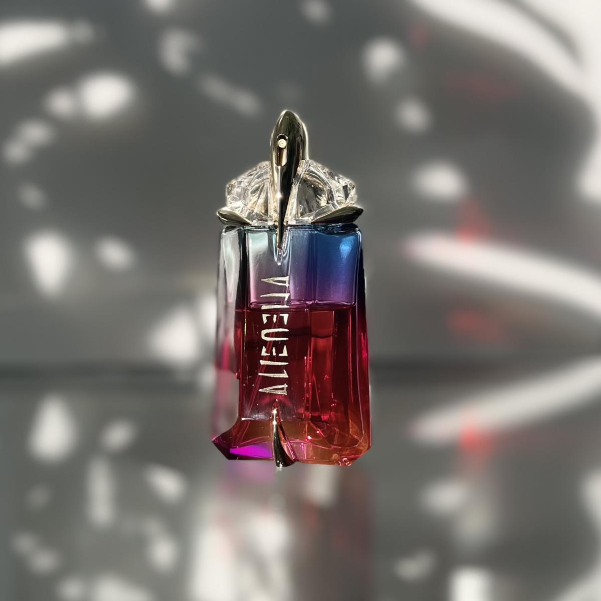 عطر ادکلن اِیلیِن وی آر آل اِیلیِن کالِکتِر اِدیشِن موگلر - Alien We Are All Alien Collector Edition Mugler - بررسی، قیمت و خرید