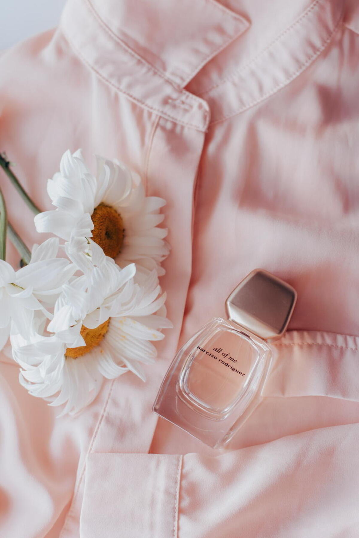 عطر ادکلن آلوف می نارسیسو رودریگز - All Of Me Narciso Rodriguez - بررسی، قیمت و خرید