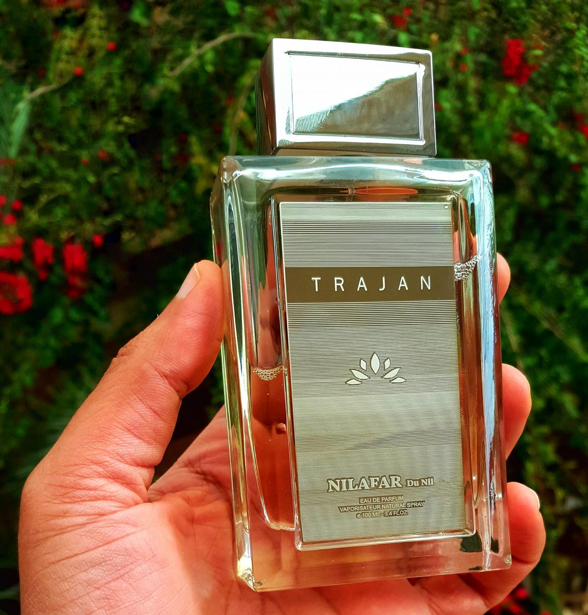 عطر ادکلن تراجان نیلوفر دو نیل - Trajan Nilafar du Nil - بررسی، قیمت و خرید