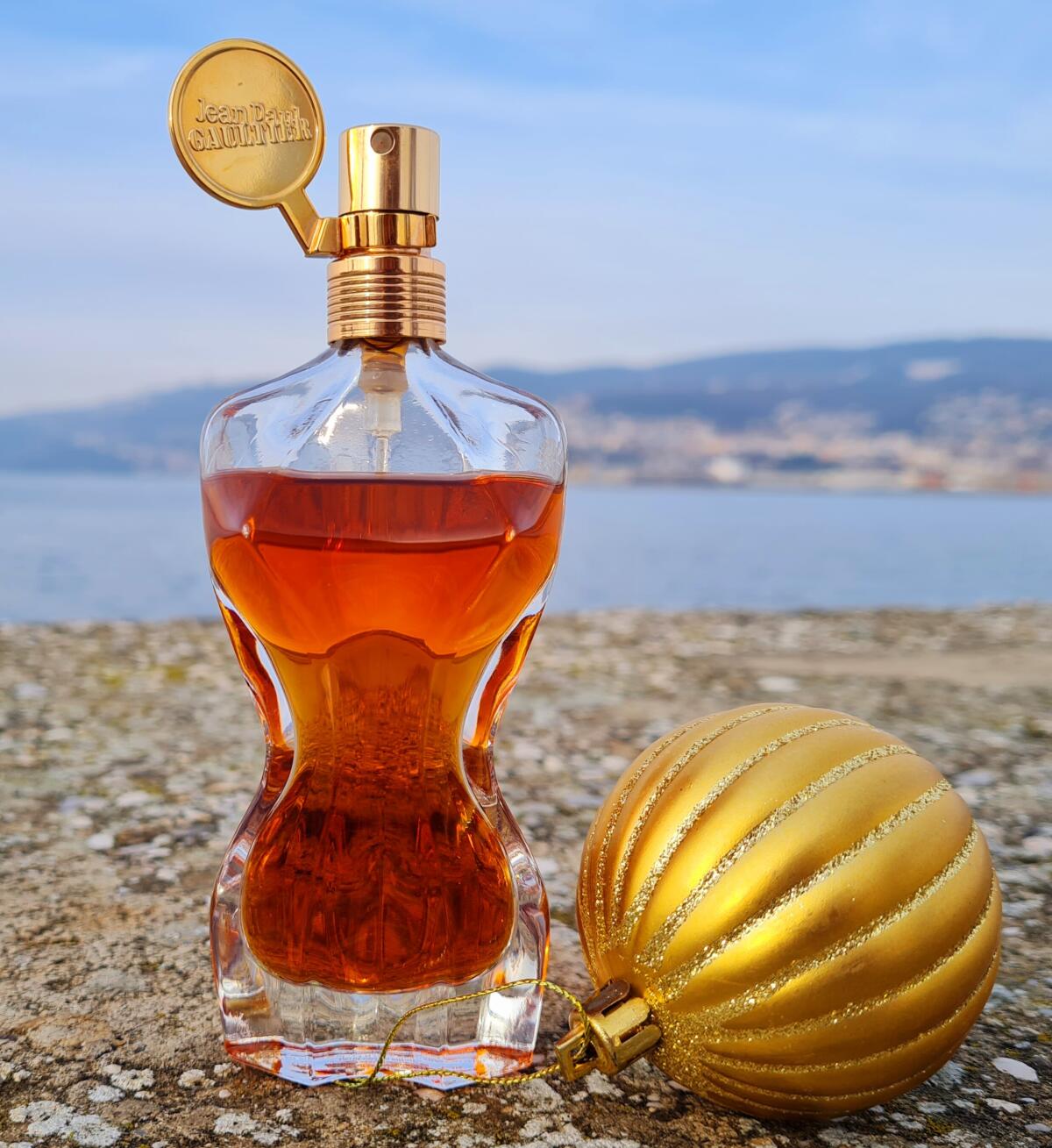 عطر ادکلن کلاسیک اسنس د پرفیوم ژان پل گوتیه - Classique Essence de Parfum Jean Paul Gaultier - بررسی، قیمت و خرید