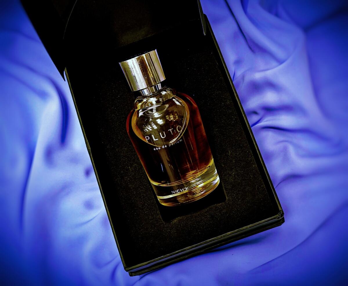 عطر ادکلن پلتو نیچ‌اند - Pluto Nicheend - بررسی، قیمت و خرید