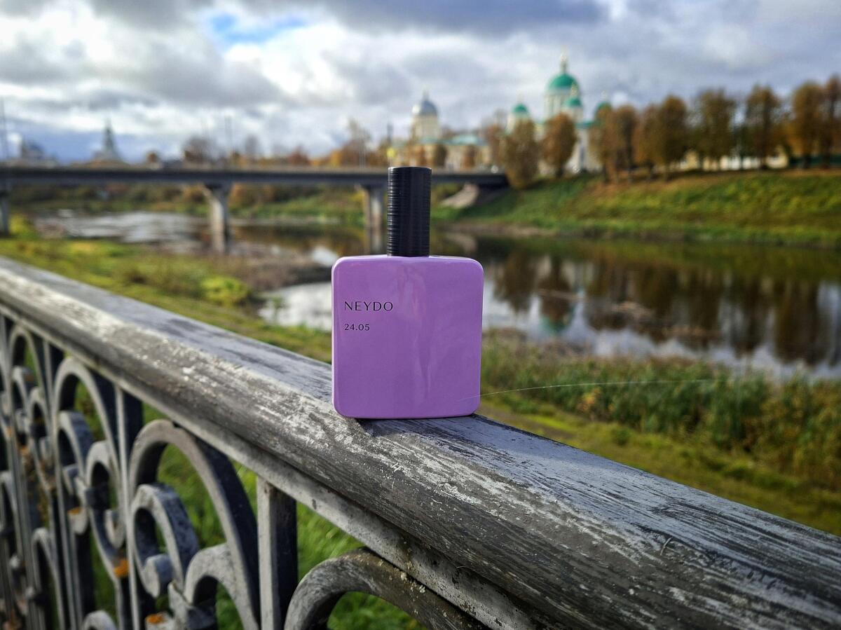 عطر ادکلن فایری فیک ۲۴.۰۵ نی دو - Fiery Fig 24.05 NEYDO - بررسی، قیمت و خرید