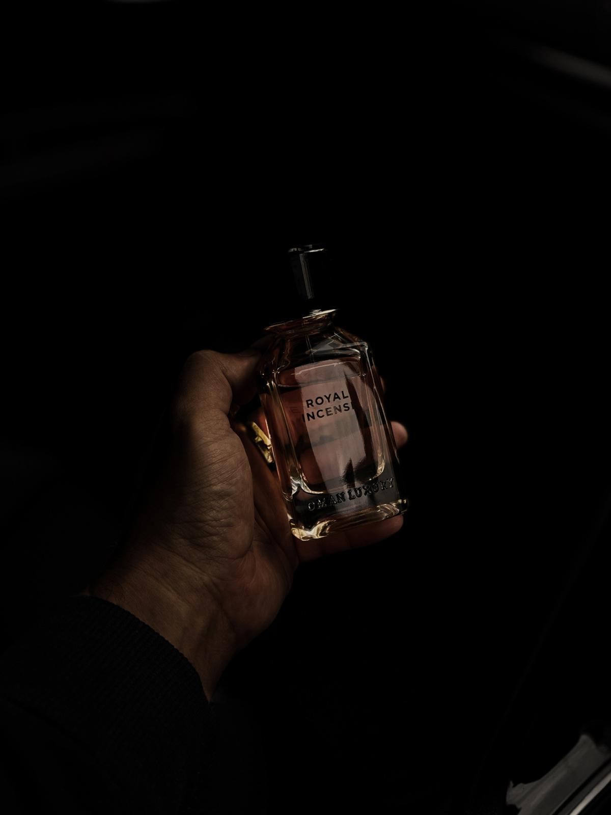 عطر ادکلن رویال اینسنس اُمان‌لاکچری - Royal Incense Omanluxury - بررسی، قیمت و خرید