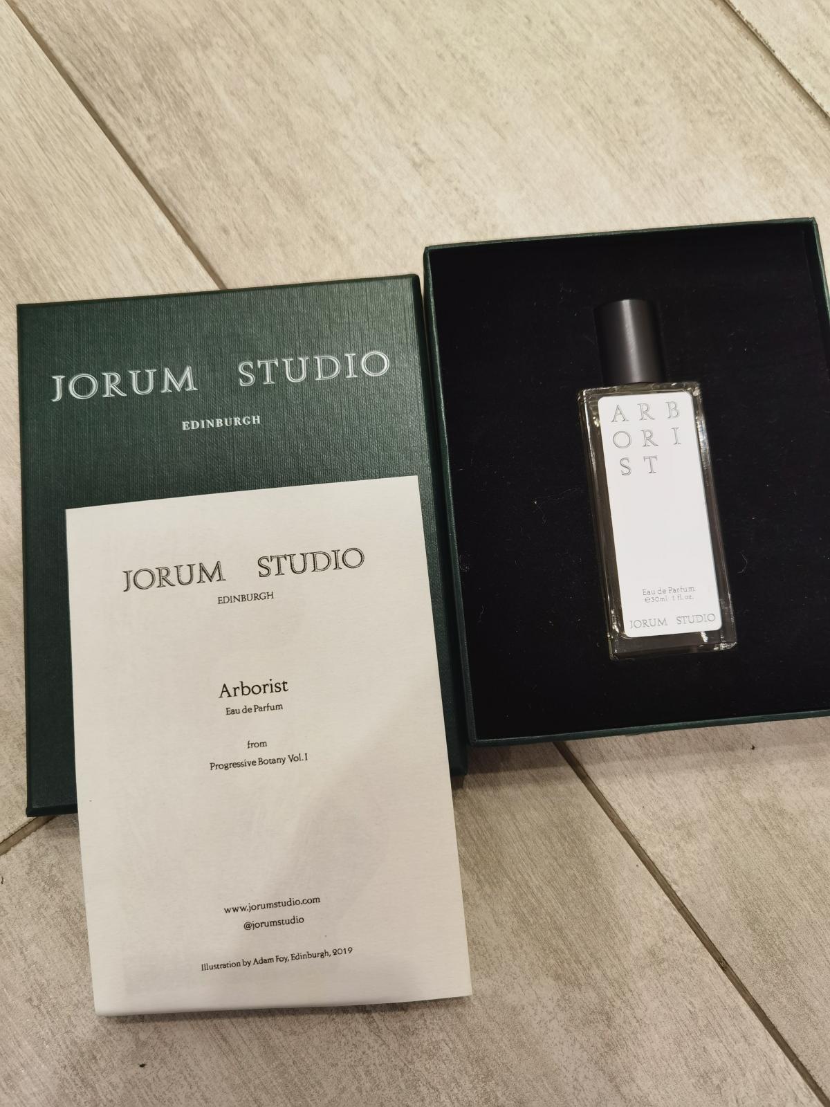 عطر ادکلن آربوریست جوروم استودیو - Arborist Jorum Studio - بررسی، قیمت و خرید
