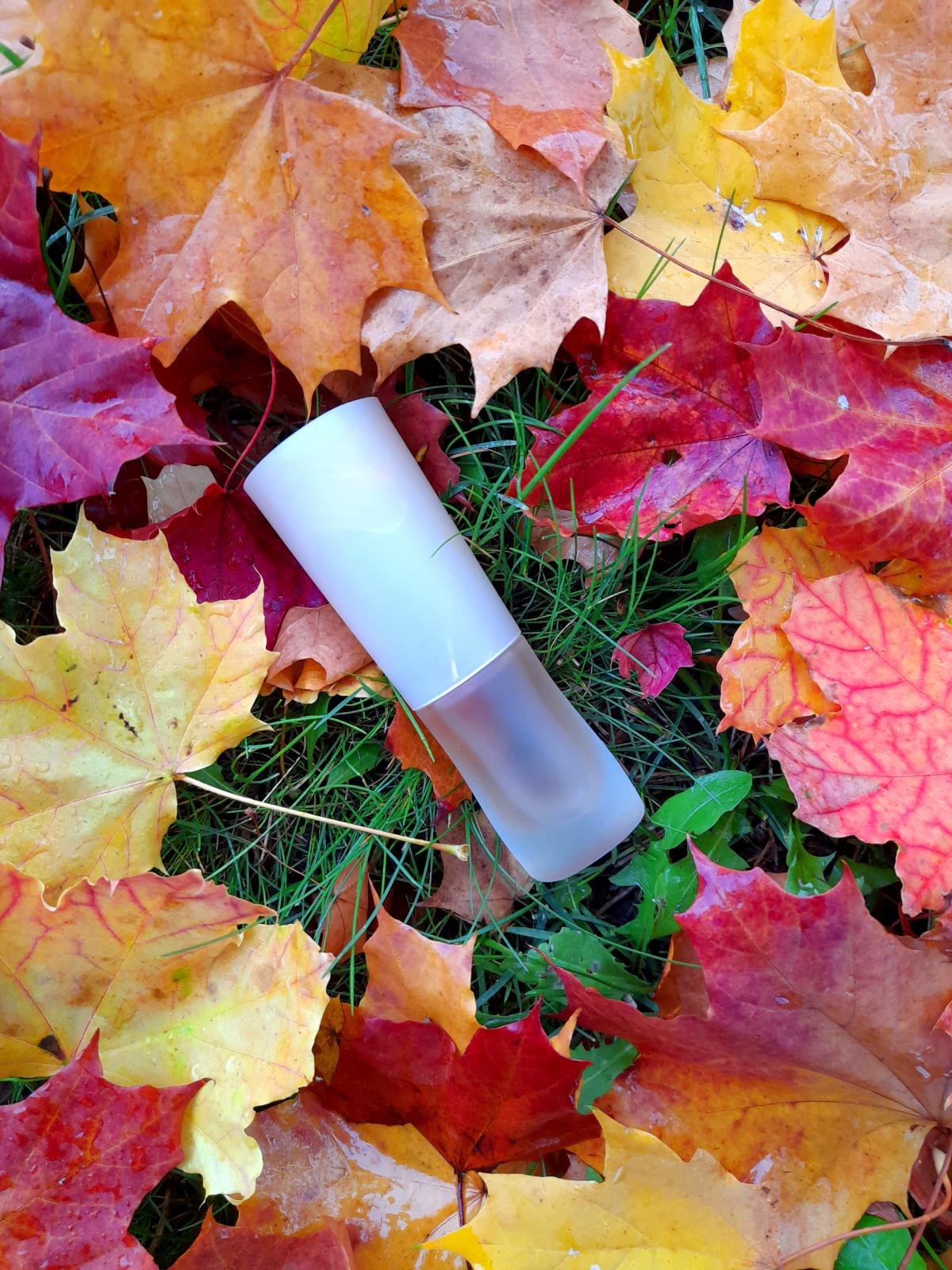 عطر ادکلن ایندالجنس اوریف‌لیم - Indulgence Oriflame - بررسی، قیمت و خرید