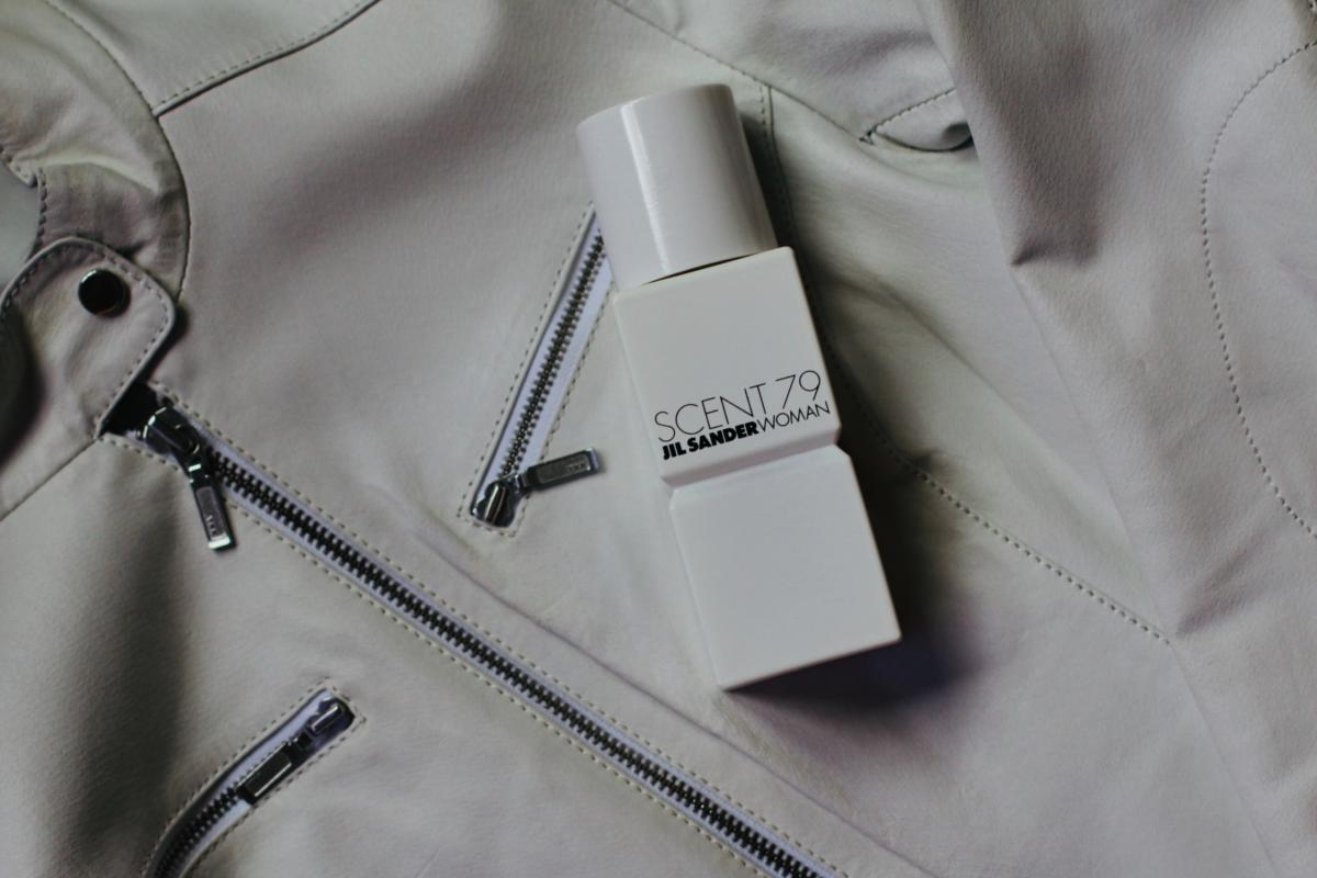 عطر ادکلن جیل سندر سنت ۷۹ ومن جیل ساندر - Jil Sander Scent 79 Woman Jil Sander - بررسی، قیمت و خرید