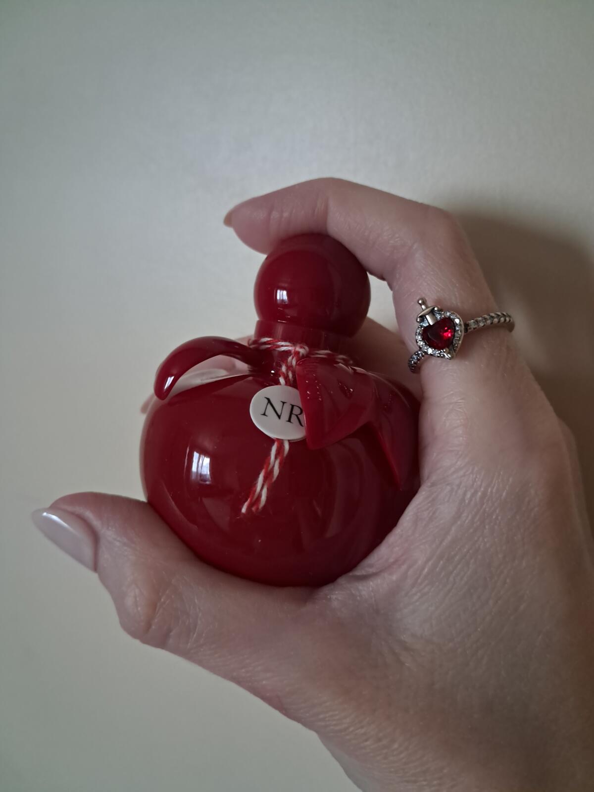 عطر ادکلن نینا روژ نینا ریچی - Nina Rouge Nina Ricci - بررسی، قیمت و خرید