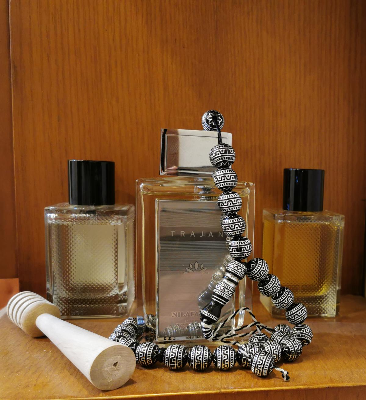 عطر ادکلن تراجان نیلوفر دو نیل - Trajan Nilafar du Nil - بررسی، قیمت و خرید