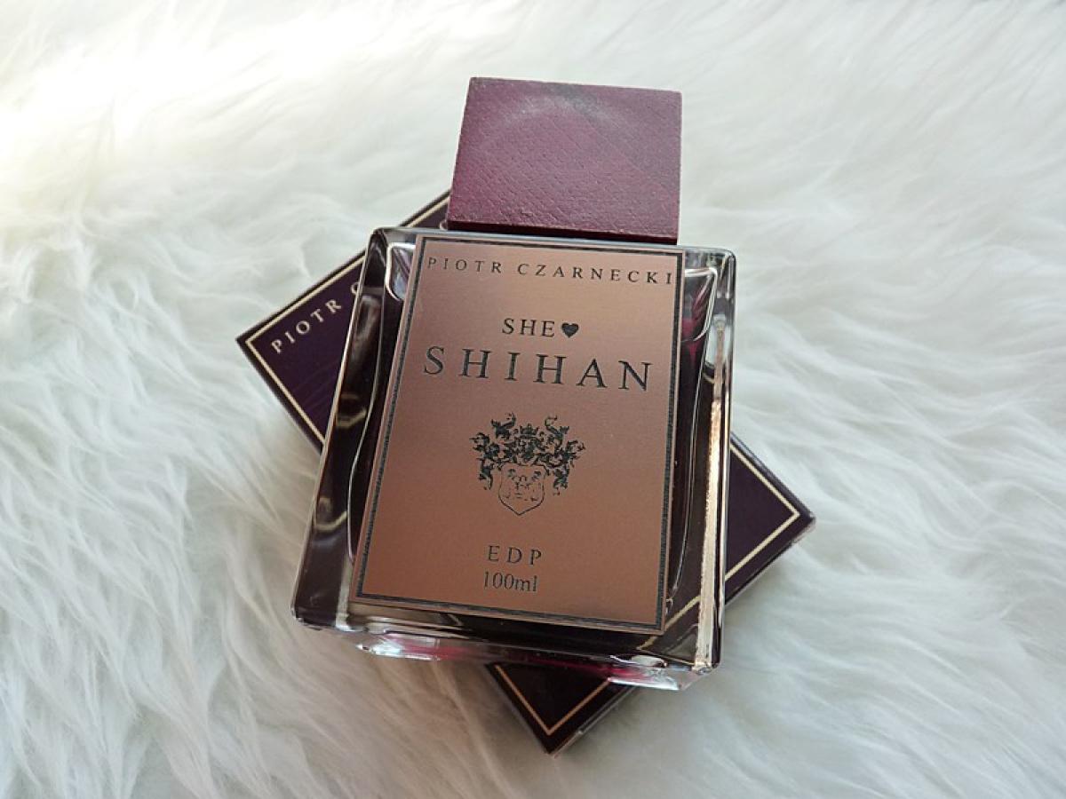 عطر ادکلن شی شیهان پیوتر چارنکی - She Shihan (She Sensei) Piotr Czarnecki - بررسی، قیمت و خرید