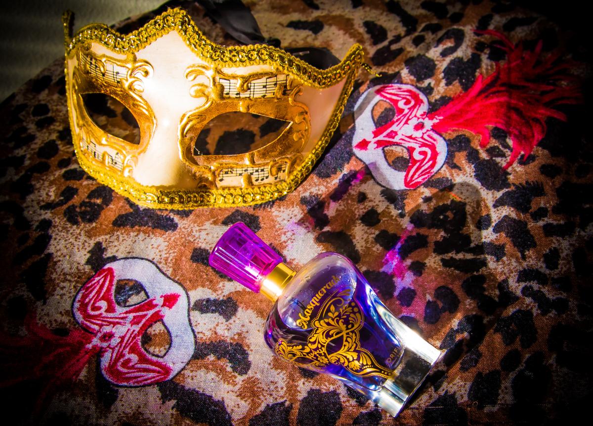 عطر ادکلن مسکرِید اوریفلیم - Masquerade Oriflame - بررسی، قیمت و خرید