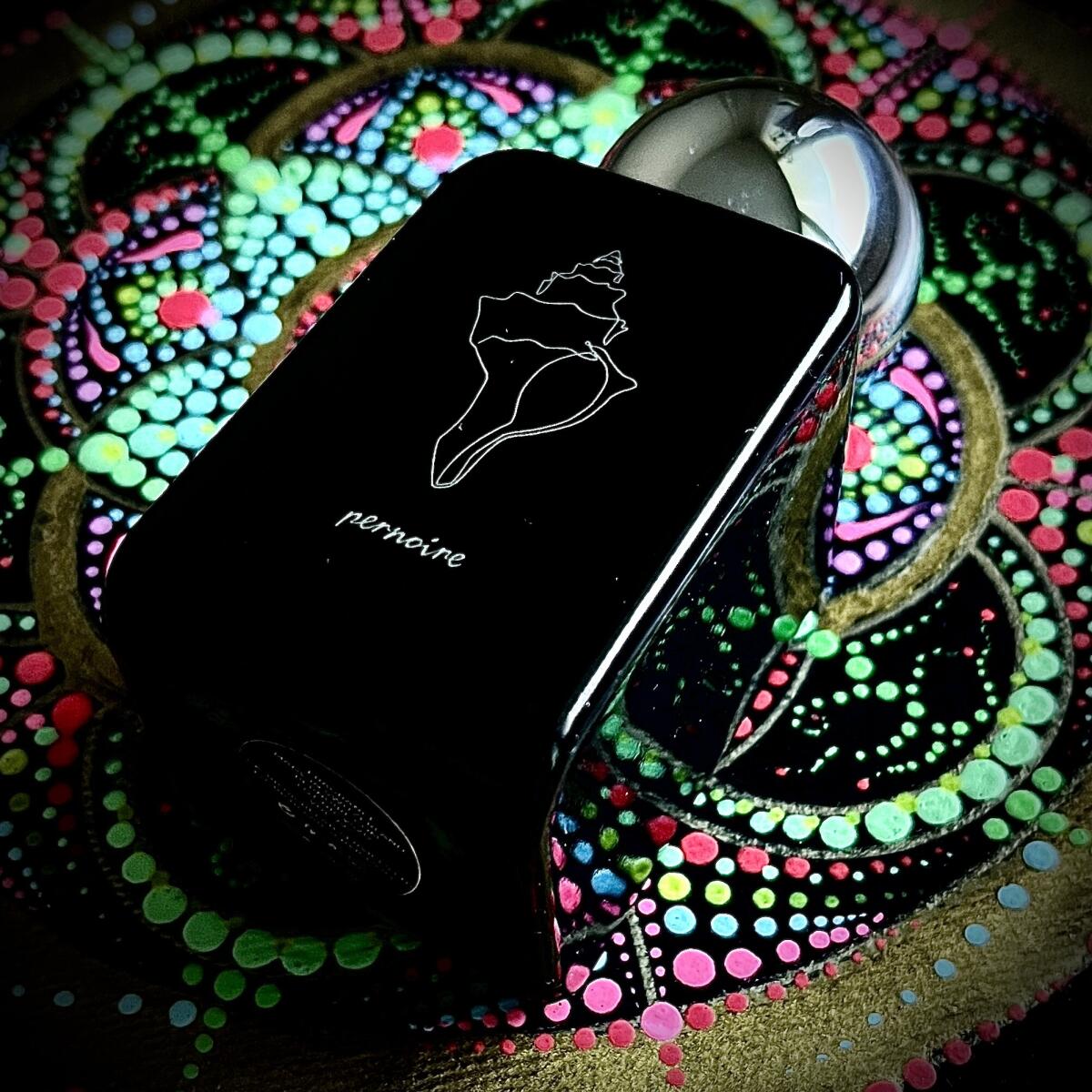 عطر ادکلن ویتایس پِرنُوآر - Vitias Pernoire - بررسی، قیمت و خرید