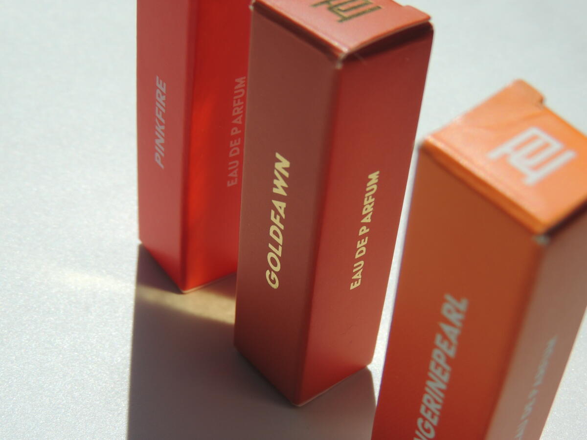 عطر ادکلن پینک‌فایر پروی - Pinkfire Perroy - بررسی، قیمت و خرید