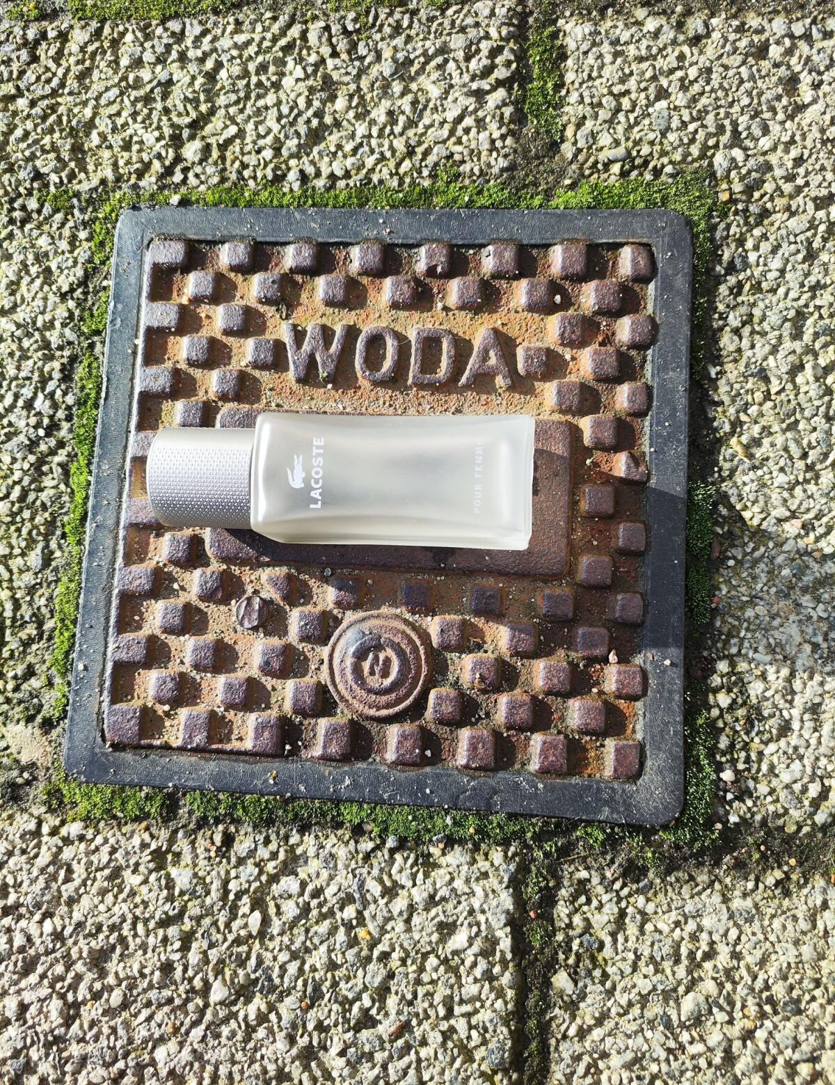 عطر ادکلن لکاست پور فم لجر لاکست فراگرنسز - Lacoste Pour Femme Légère Lacoste Fragrances - بررسی، قیمت و خرید