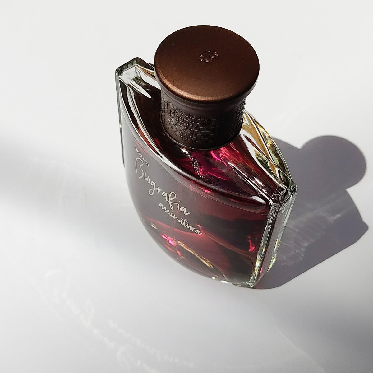 عطر ادکلن بیوگرافیا اسیناتورا ناتورا - Biografia Assinatura Natura - بررسی، قیمت و خرید