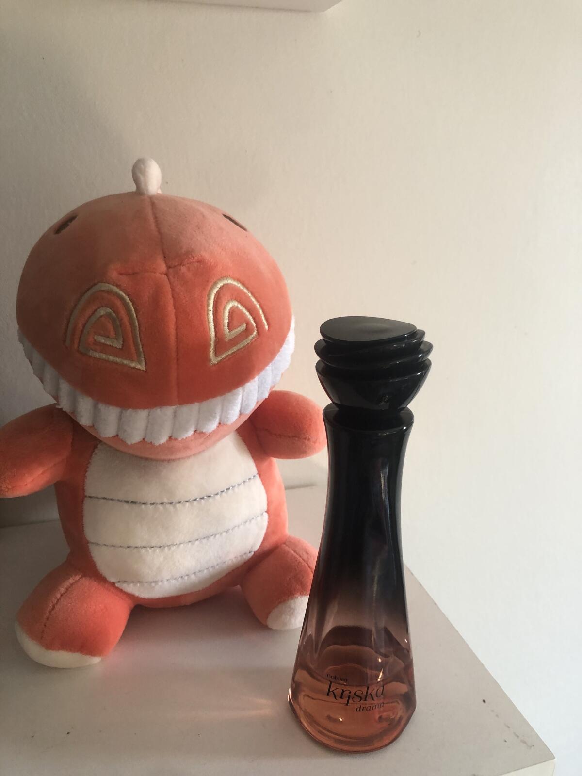 عطر ادکلن کریسکا دراما ناتورا - Kriska Drama Natura - بررسی، قیمت و خرید