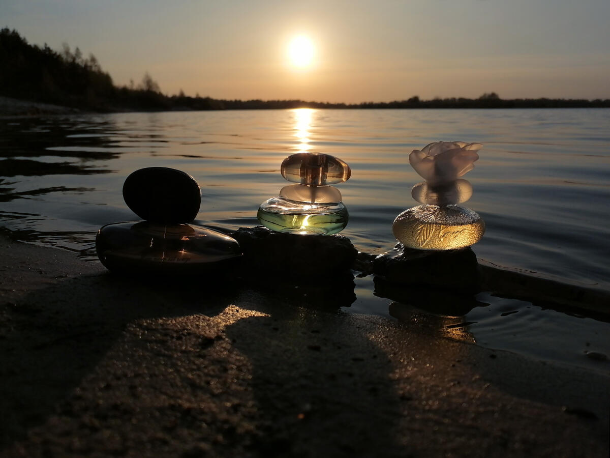 عطر ادکلن لُ مُند اِس بُو کنزو - Le Monde Est Beau Kenzo - بررسی، قیمت و خرید