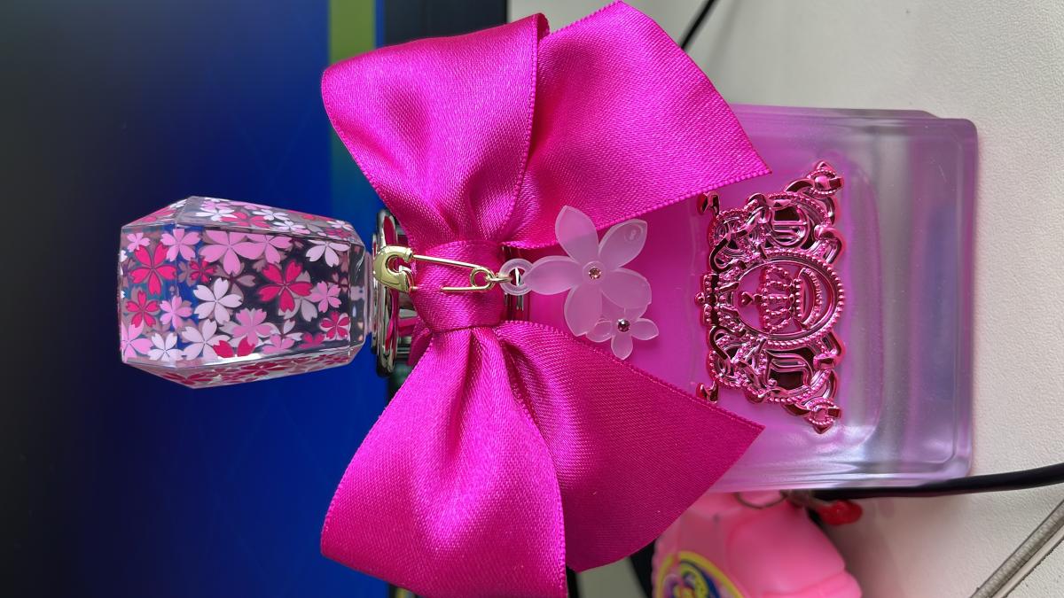 عطر ادکلن ویوا لا جویسی پتالز پلیز جوسی کوتور - Viva La Juicy Petals Please Juicy Couture - بررسی، قیمت و خرید