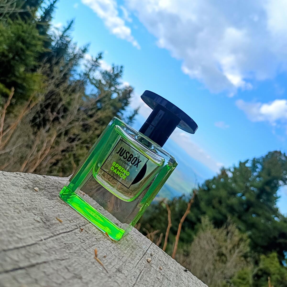 عطر ادکلن اسپرینگ دَنس جوس‌باکس - Spring Dance Jusbox - بررسی، قیمت و خرید