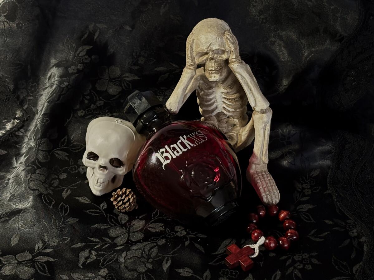 عطر ادکلن بِلَک اکس‌اس فور هر رابان - Black XS for Her Rabanne - بررسی، قیمت و خرید