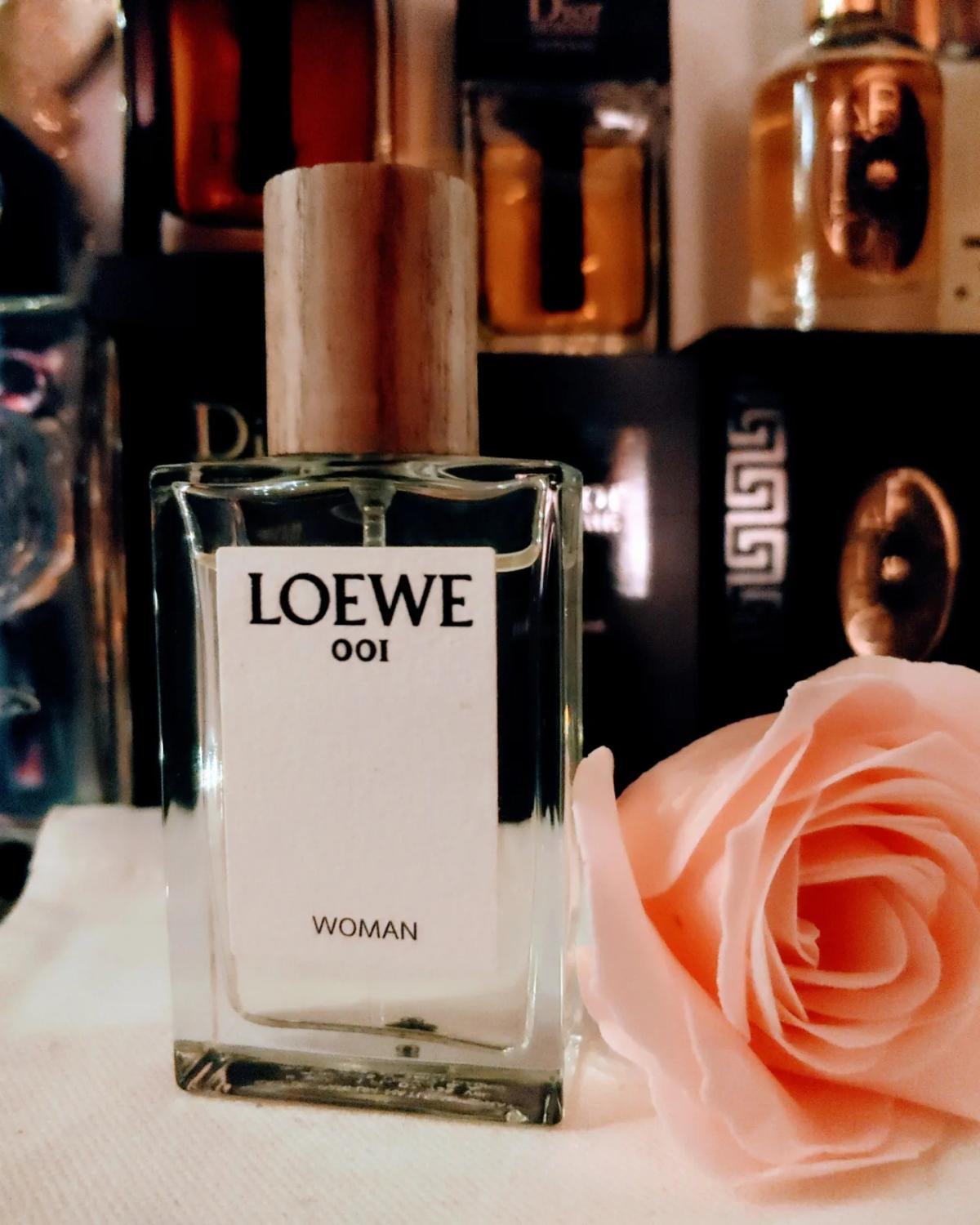عطر ادکلن لووه ۰۰۱ وومن لووه - Loewe 001 Woman Loewe - بررسی، قیمت و خرید