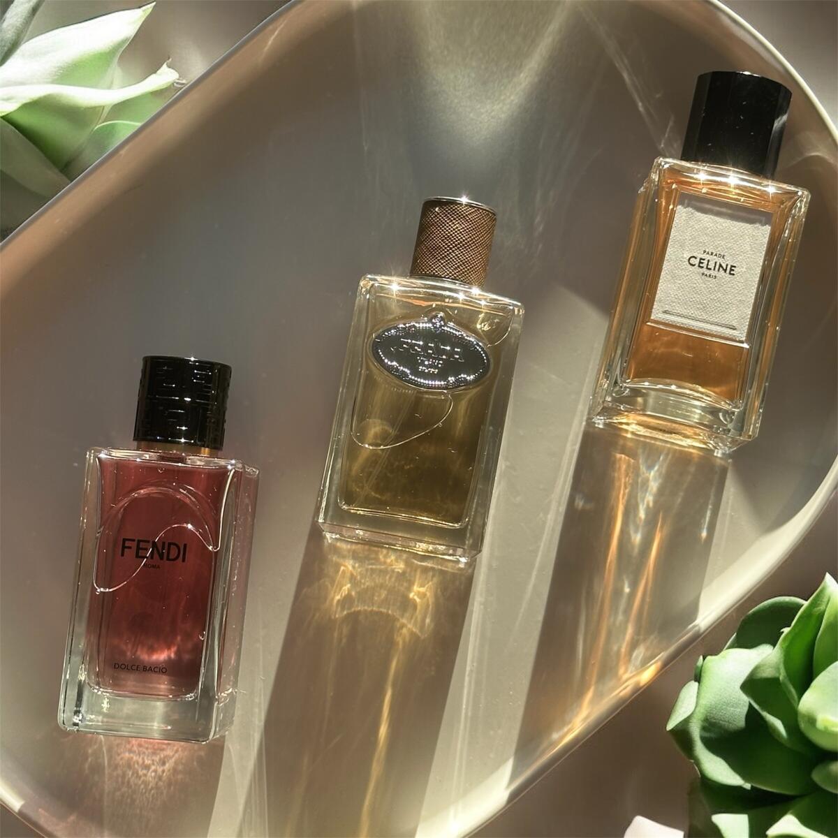 عطر ادکلن اینفوزیون د وانیل پِرا دا - Infusion de Vanille Prada - بررسی، قیمت و خرید