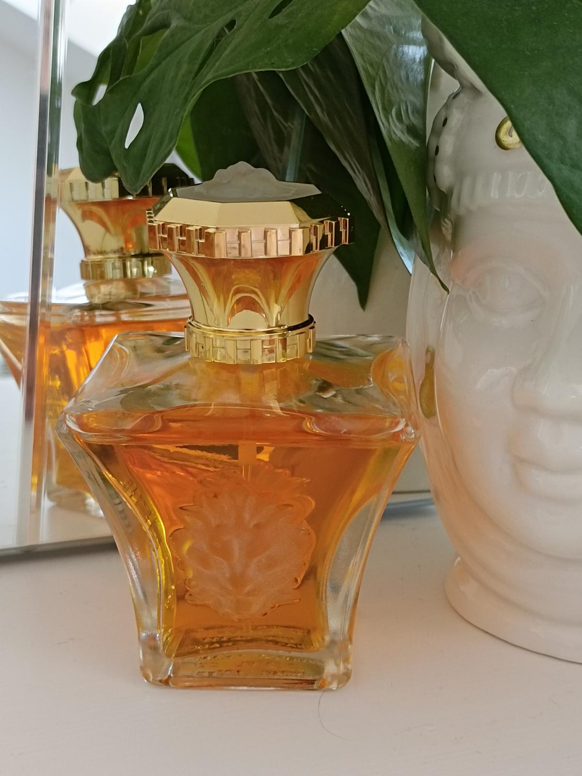 عطر ادکلن لی لیون دارته دو هزار و یک ژان آرته - Les Lions D'Arthes 2001 Jeanne Arthes - بررسی، قیمت و خرید