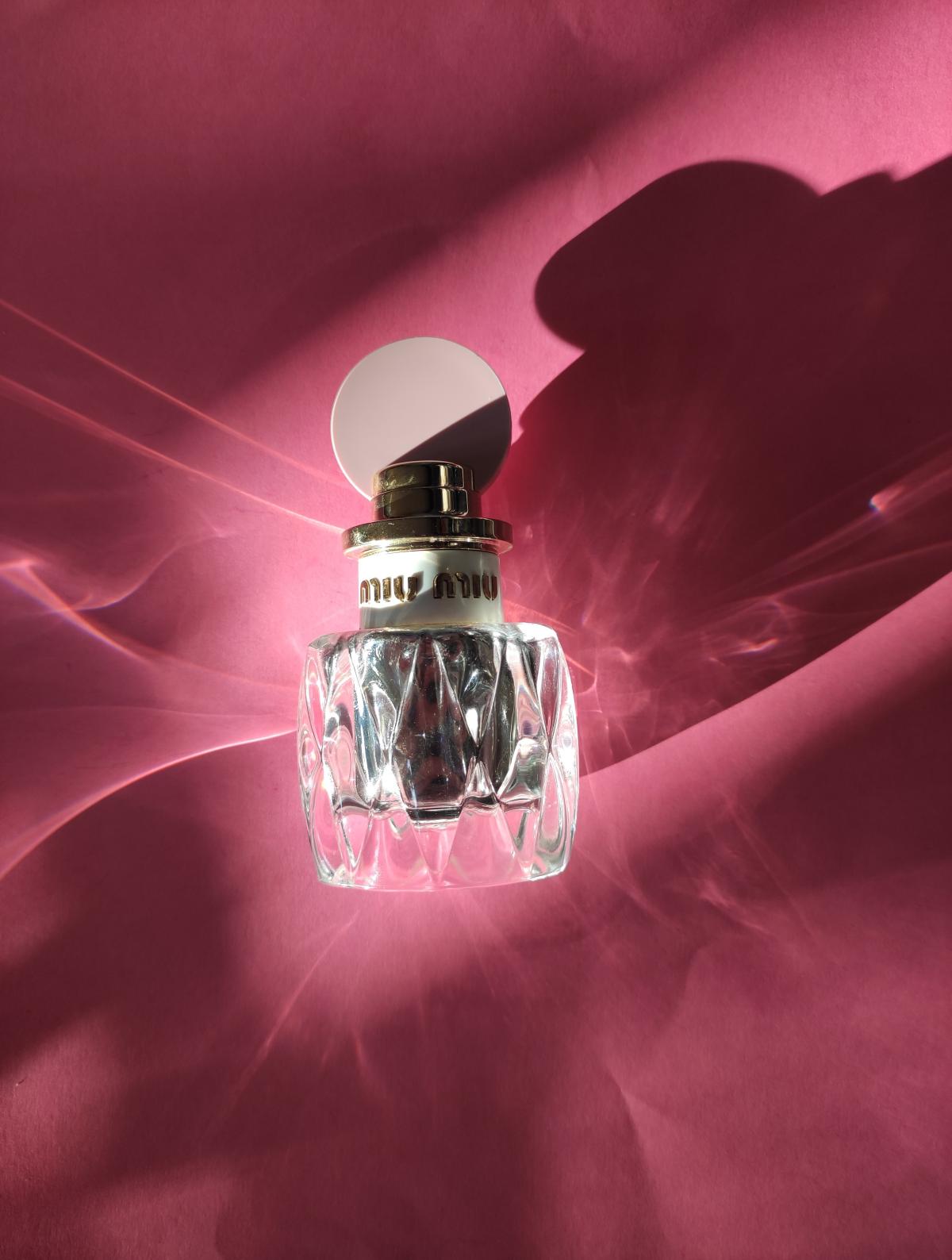 عطر ادکلن میو میو فلور د آرژانت میو میو - Miu Miu Fleur D’Argent Miu Miu - بررسی، قیمت و خرید