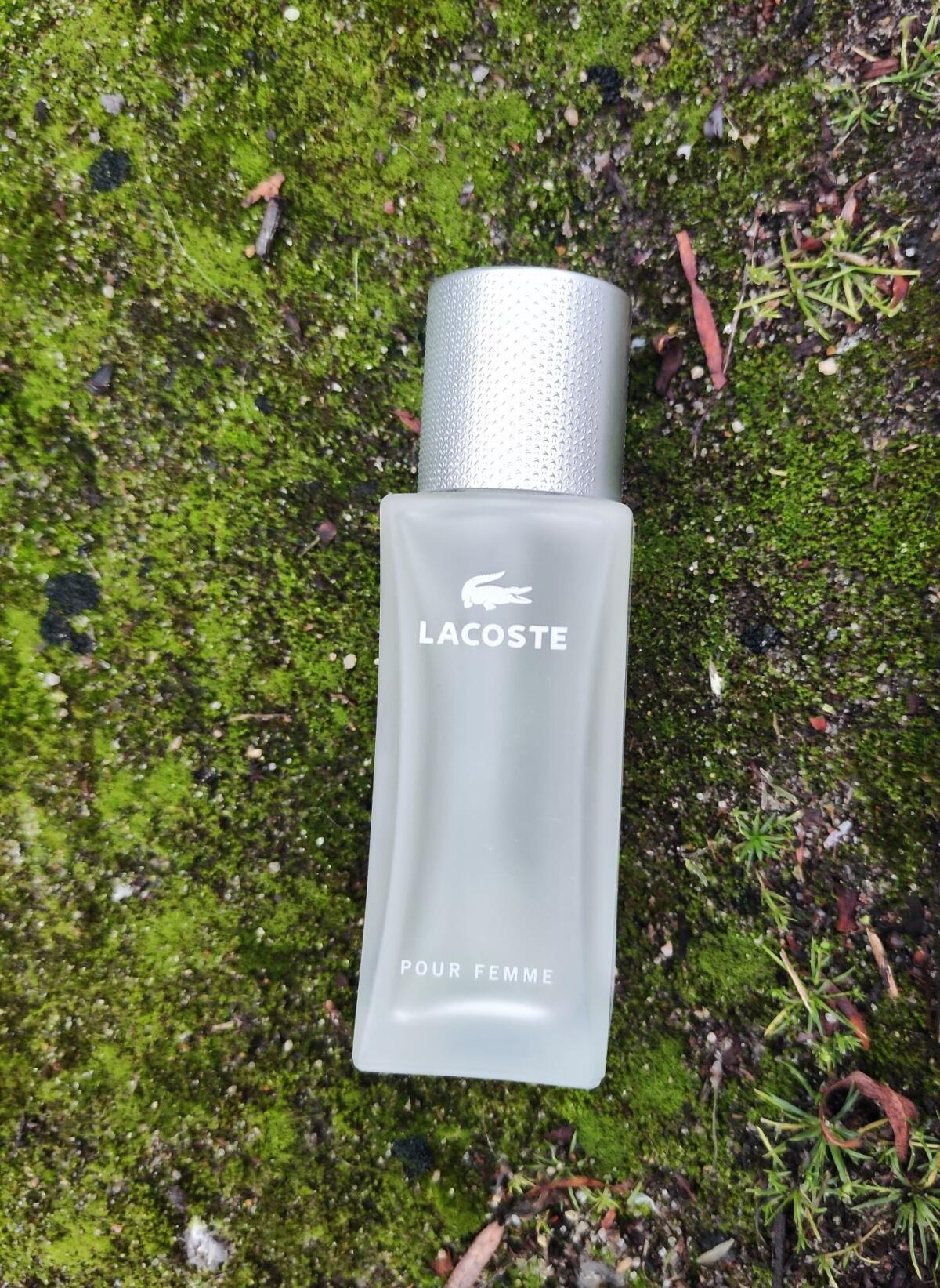 عطر ادکلن لکاست پور فم لجر لاکست فراگرنسز - Lacoste Pour Femme Légère Lacoste Fragrances - بررسی، قیمت و خرید