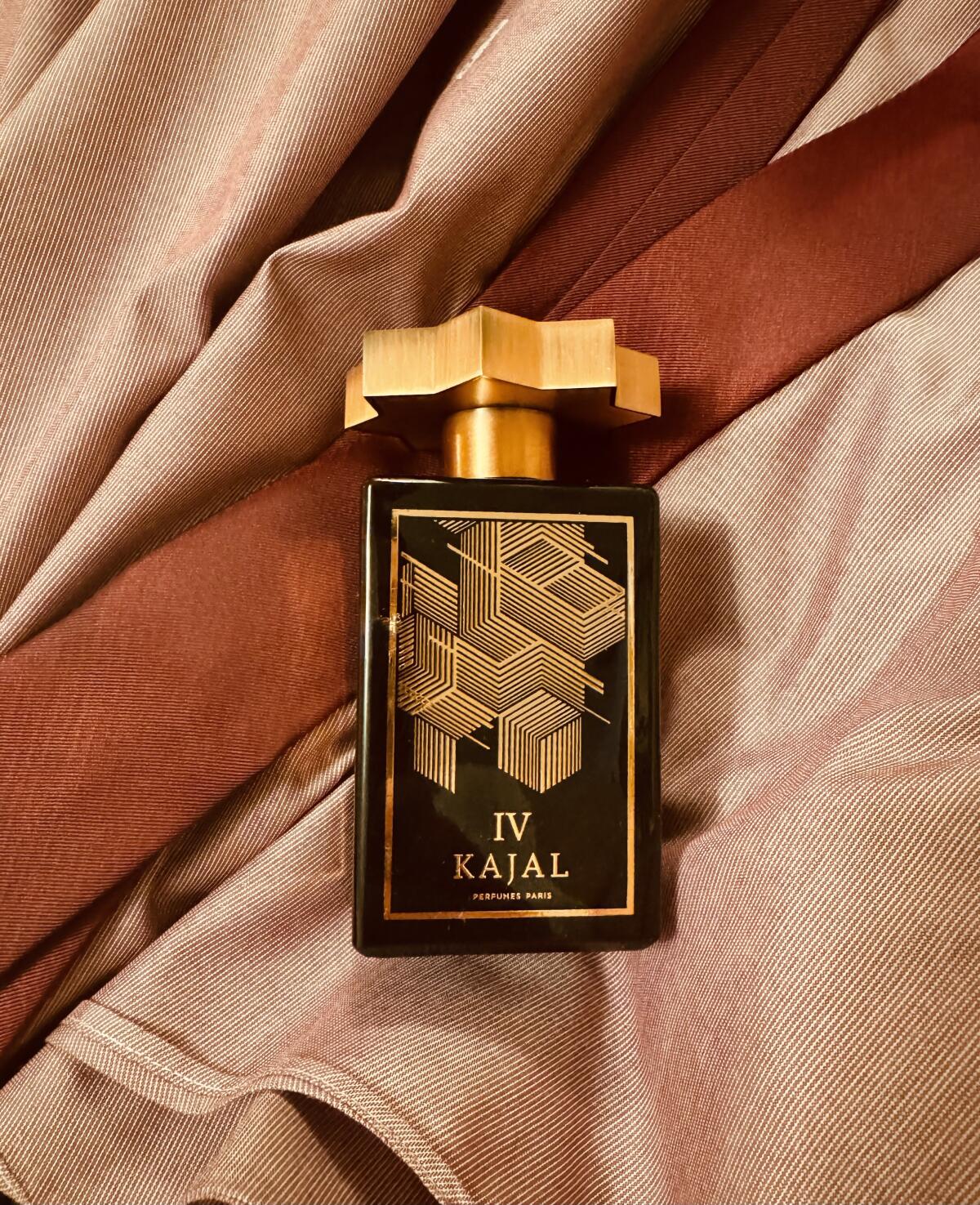 عطر ادکلن کاجال ۴ کاجال - Kajal IV Kajal - بررسی، قیمت و خرید