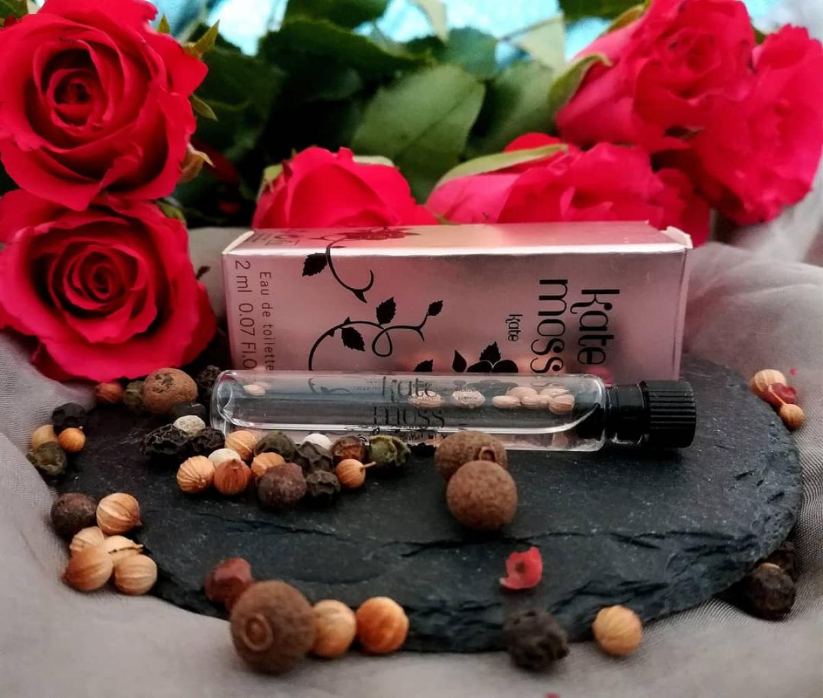 عطر ادکلن کِیت کیت ماس - Kate Kate Moss - بررسی، قیمت و خرید