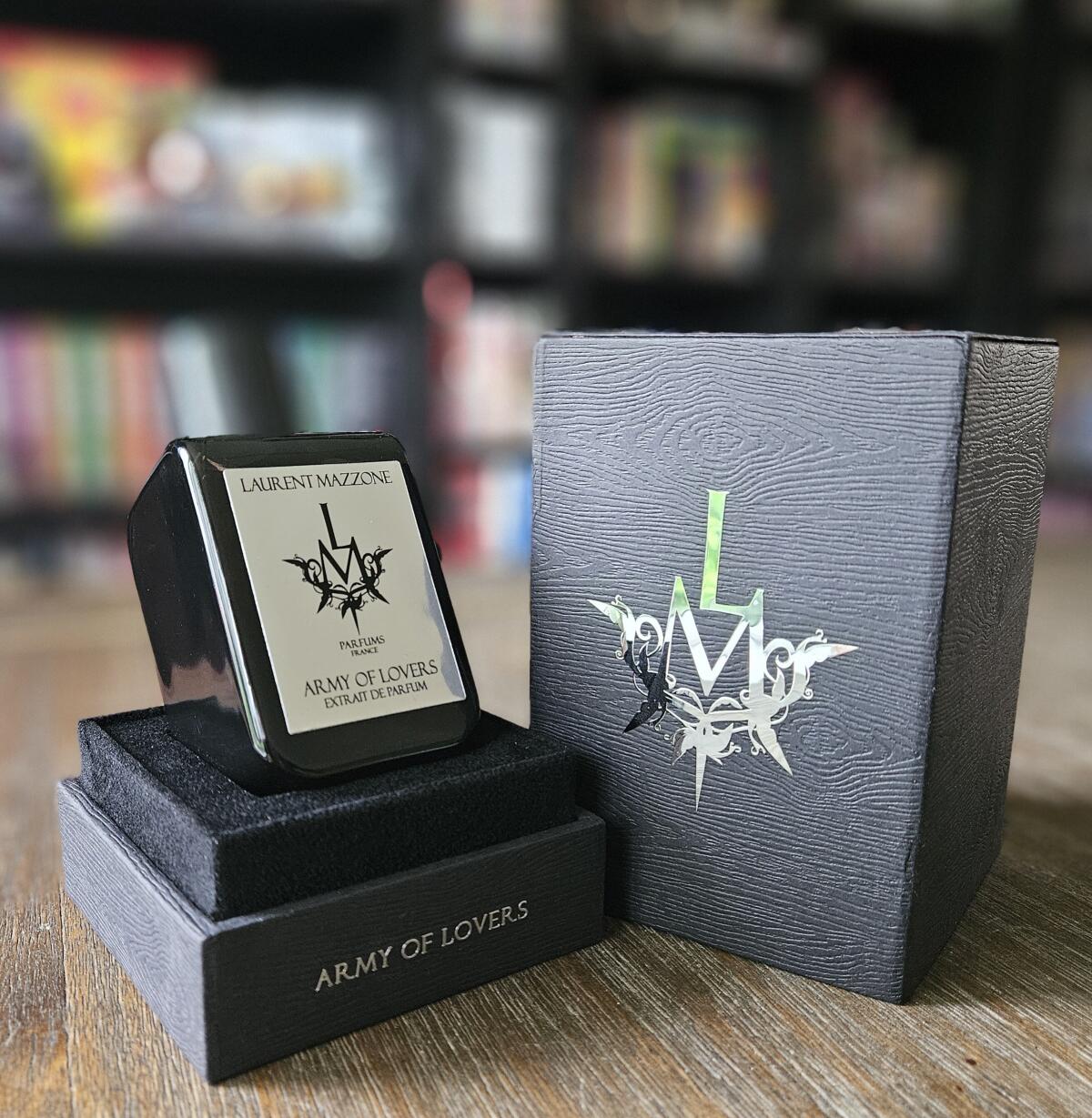 عطر ادکلن آرمی آو لاورز لوران مازُن پارفومز - Army Of Lovers Laurent Mazzone Parfums - بررسی، قیمت و خرید