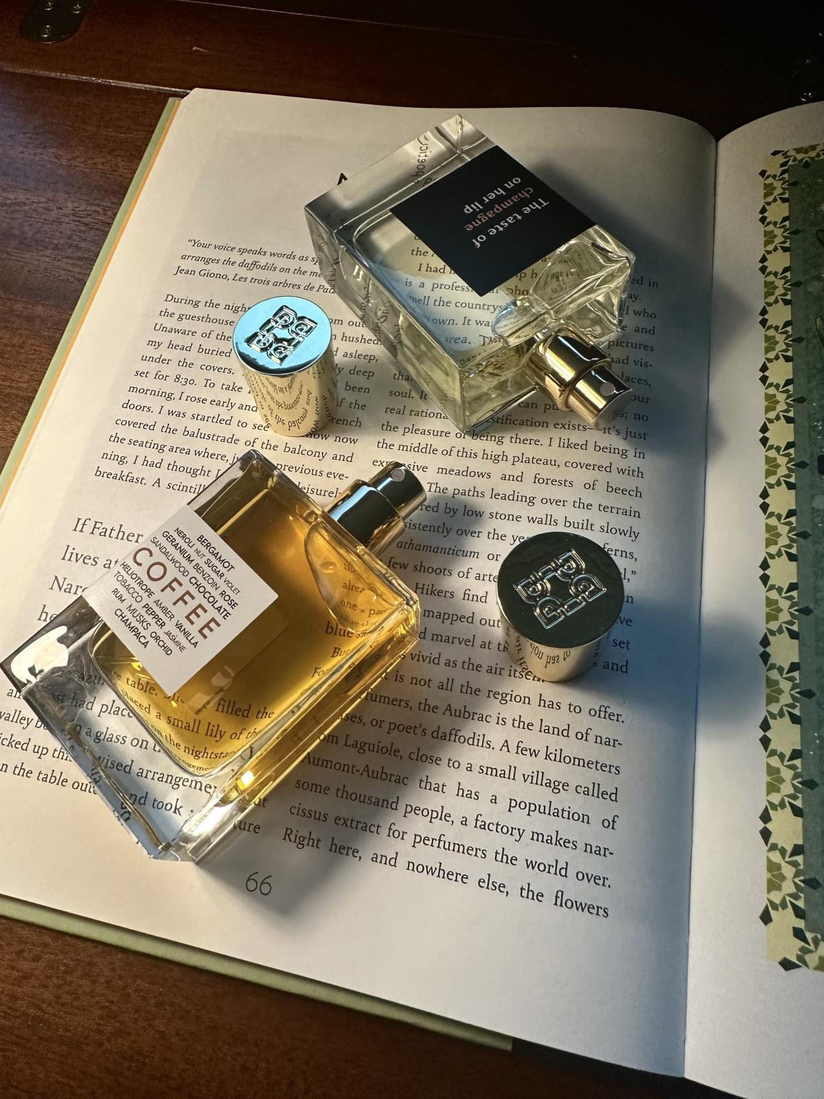 عطر ادکلن کافه د چیانگ مای پِرود - Cafe De Chiang Mai Proad - بررسی، قیمت و خرید