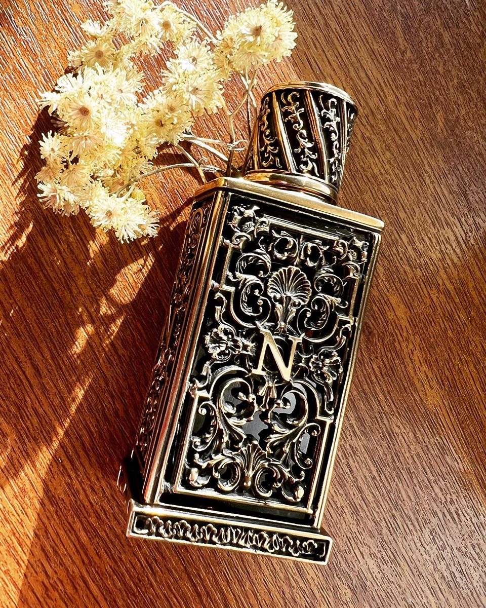 عطر ادکلن لامور ابسلوت نیمِر پرفیومز - L’Amour Absolu Nimere Parfums - بررسی، قیمت و خرید