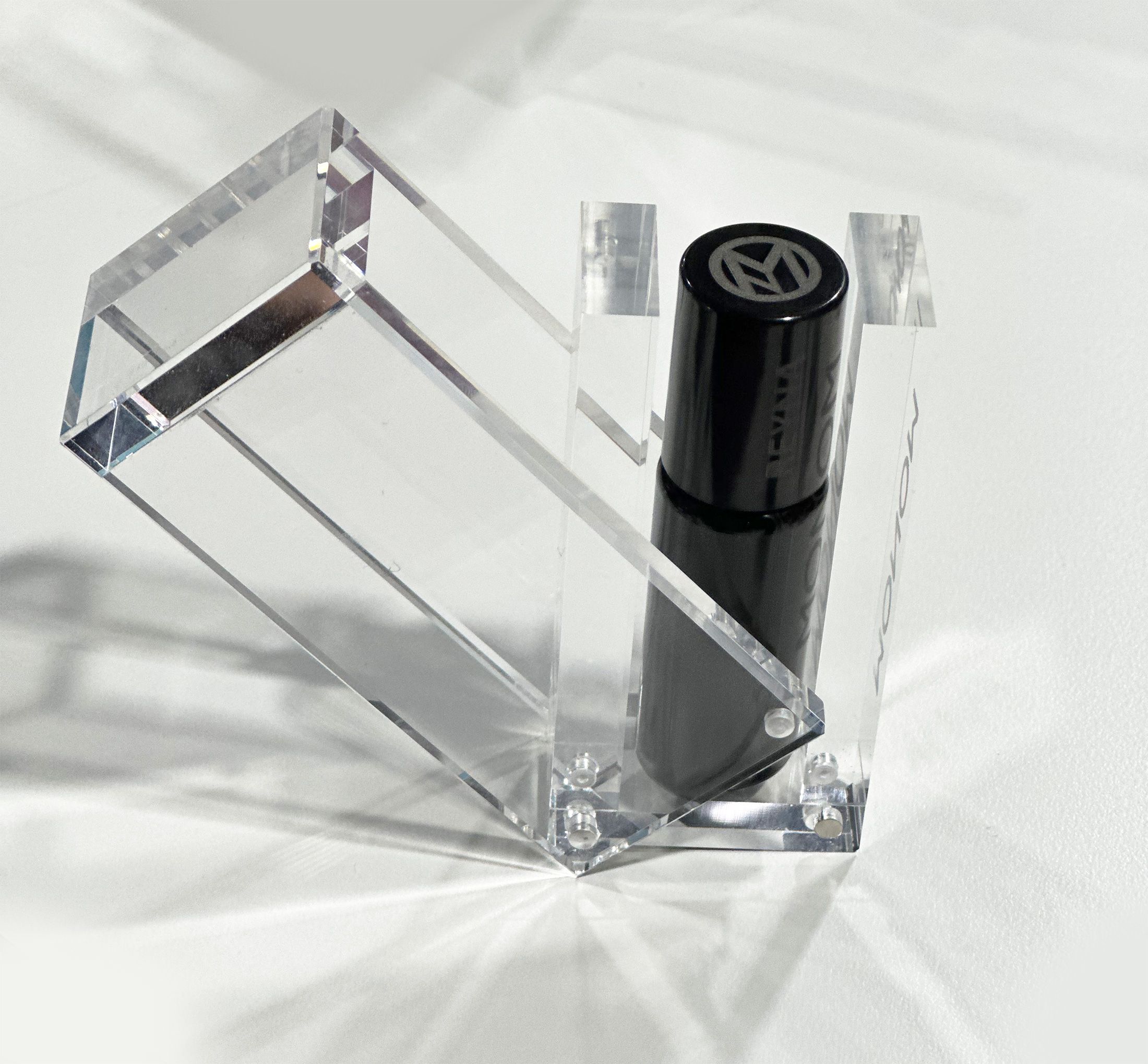 عطر ادکلن رینا مونوم - Reyna MONOM - بررسی، قیمت و خرید