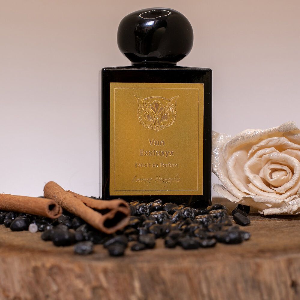 عطر ادکلن ون اکس تا سی اکس لورنتزو پاختزالیا - Van Exstasyx Lorenzo Pazzaglia - بررسی، قیمت و خرید