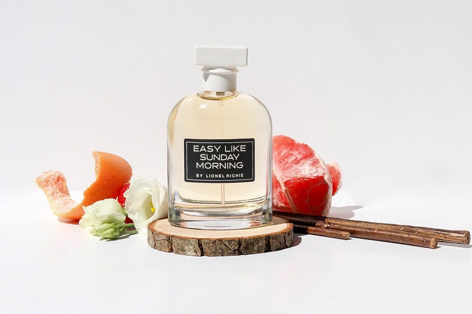 عطر ادکلن ایزی لایک ساندی مورنینگ لایونل ریچی - Easy Like Sunday Morning Lionel Richie - بررسی، قیمت و خرید