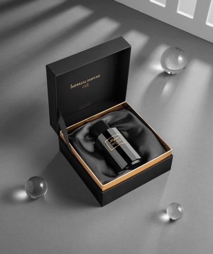 عطر ادکلن ایلیان ایمپریال پارفومز - Ilyan Imperial Parfums - بررسی، قیمت و خرید