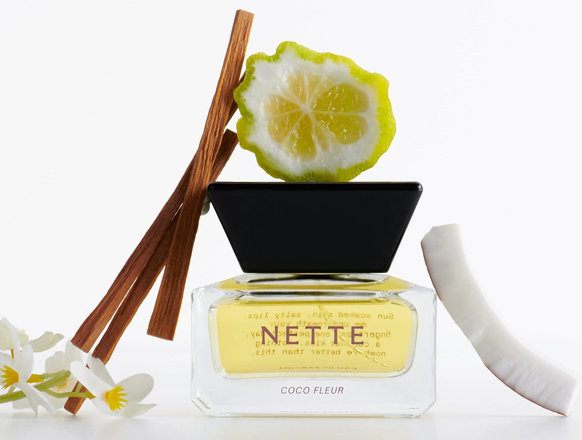 عطر ادکلن کوکو فلور نته - Coco Fleur Nette - بررسی، قیمت و خرید