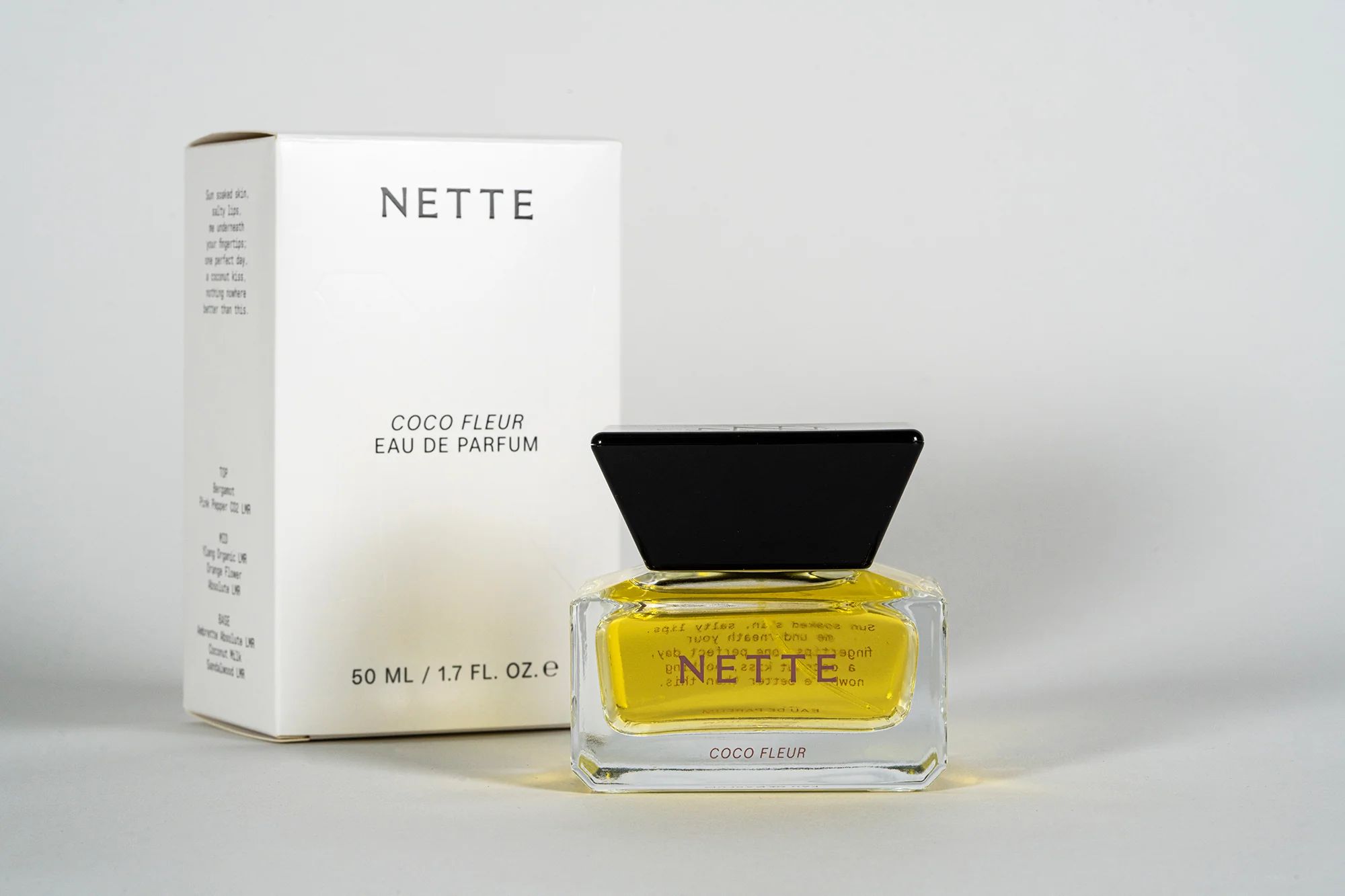 عطر ادکلن کوکو فلور نته - Coco Fleur Nette - بررسی، قیمت و خرید