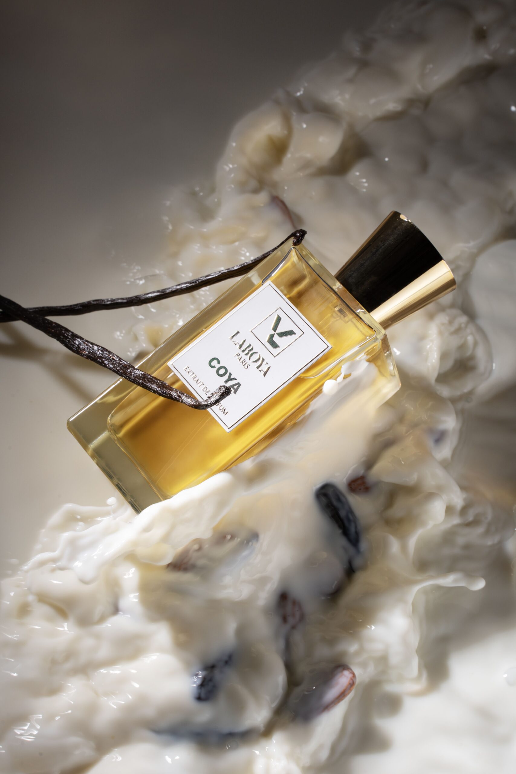عطر ادکلن کُیا لابویا پاریس - Coya Laboya Paris - بررسی، قیمت و خرید