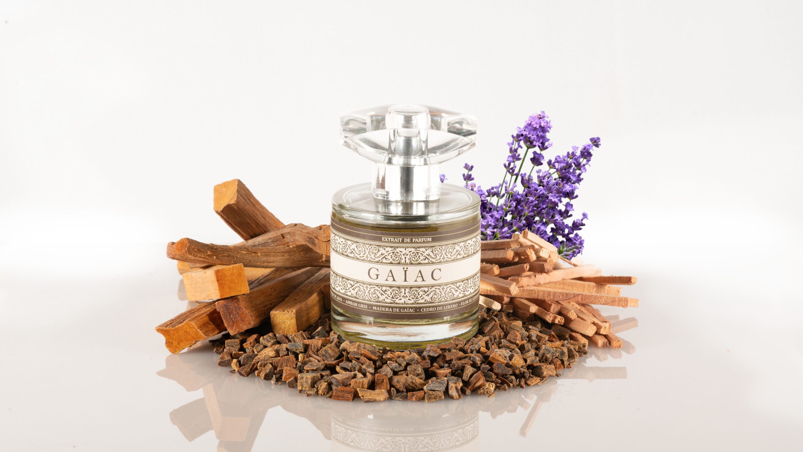 عطر ادکلن گایاک مایس پائو - Gaiac Maese Pau - بررسی، قیمت و خرید