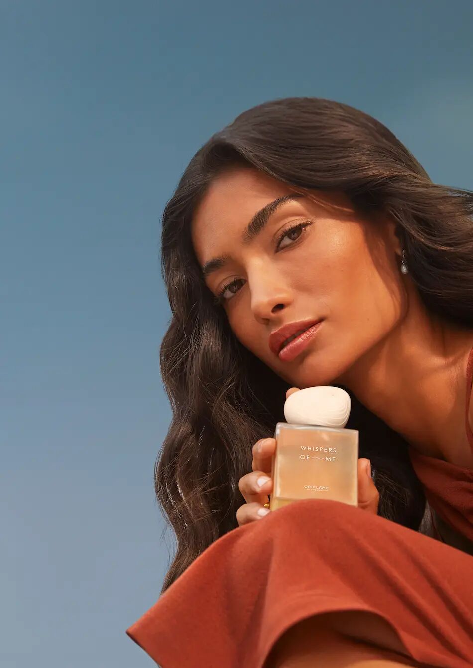 عطر ادکلن ویسپرس آف می اوریفلیم - Whispers Of Me Oriflame - بررسی، قیمت و خرید