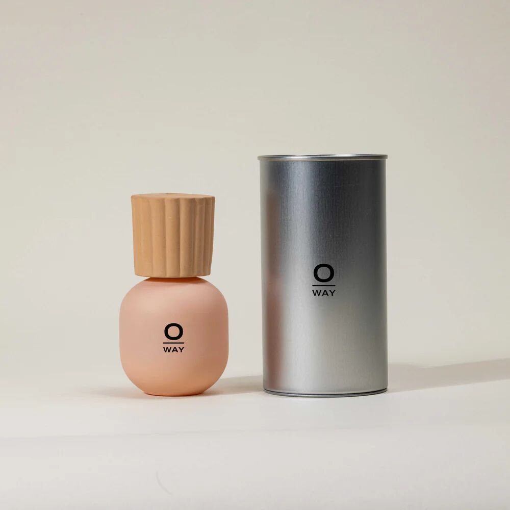 عطر ادکلن ولوت بلاسم اوی - Velvet Blossom Oway - بررسی، قیمت و خرید