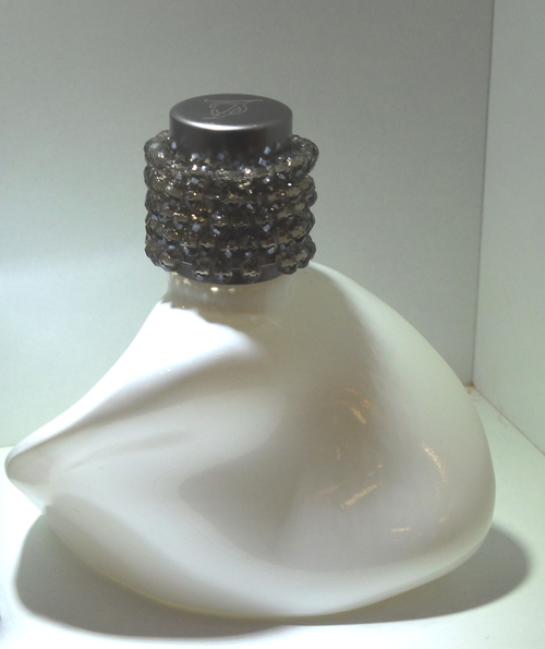 عطر ادکلن این وایت لولو کاستانیت - In White Lulu Castagnette - بررسی، قیمت و خرید