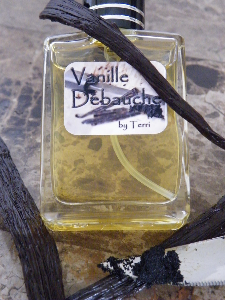 عطر ادکلن وانیل دبو کایس پرفیومز - Vanille Debauche Kyse Perfumes - بررسی، قیمت و خرید