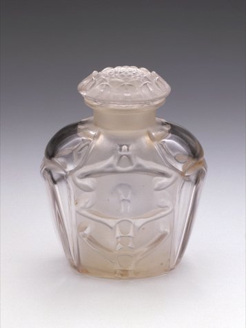 عطر ادکلن سکارابِه ال تی پیور - Scarabée L.T. Piver - بررسی، قیمت و خرید